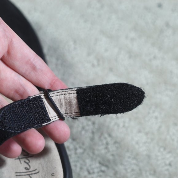 Collections by Clarks Size 5 Black Suede Peep Toe Wedge - Picture 6 of 7